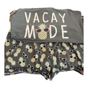Gray Pineapple Print‎ Pajama Set